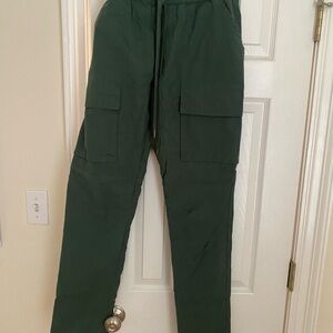 Men’s Pacsun lightweight cargo pants. Army green